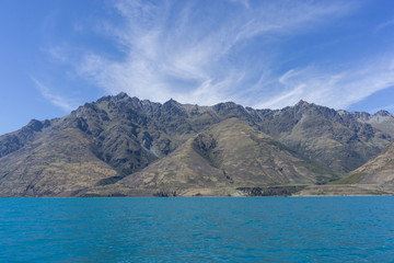 Fototapeta na wymiar lake wakatipu mountain