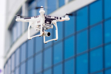 Hovering drone that takes pictures