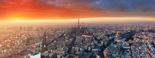 Poster Panorama van Parijs bij zonsondergang, stadsgezicht © TTstudio