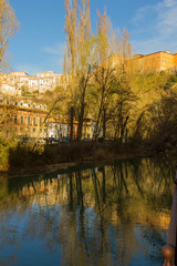 Obraz premium Jucar river crossing the city of Cuenca, Spain