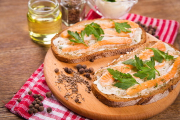 sandwich with red fish