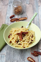 Trofie con pomodori secchi