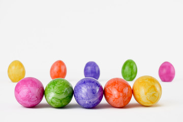 Buntes Ostersortiment hart gekochte Eier