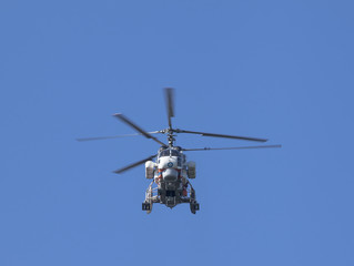 Fototapeta na wymiar Air transport. The helicopter in tsky