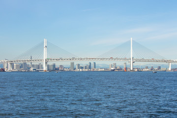 Fototapeta na wymiar 横浜ベイブリッジ