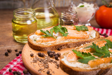 sandwich with red fish