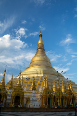 Fototapeta premium Shwedagon in twilight