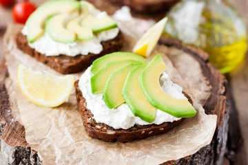 toast with avocado and cream cheese