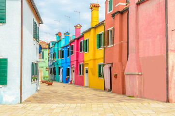 Fototapeta na wymiar Colorful apartment building in Burano, Venice, Italy.