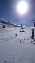 Солнце над горным склоном