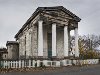 Greek Revival Church Ruin: The ruins of a 19th c. Greek Revival church in the Hudson Valley near Newburgh, New York - 102847351