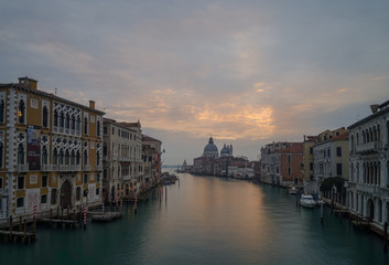 Fototapeta na wymiar Grand Canal with a view towards the Basilica Santa Maria della S