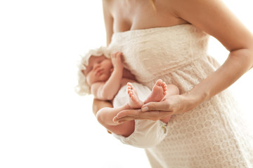 Obraz na płótnie Canvas Happy mother with newborn 