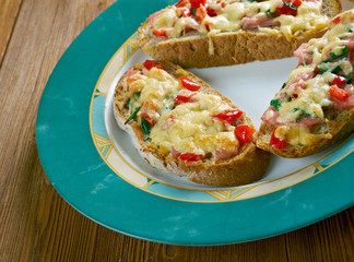 Mushroom Gouda Melts