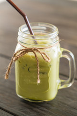 iced matcha latte