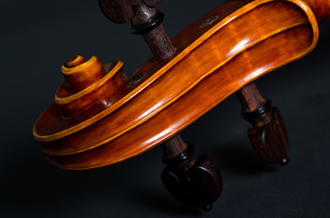 wooden violin head 