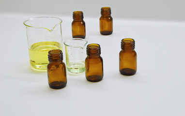 Topaz dropper glass containers