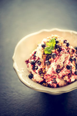 Meringues pavlova cake
