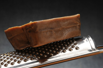 Bottarga Botarga ボッタルガ Boutargue بطارخ  Poutargue המטבח האיטלקי Ботарга Butàriga 보타르가 Αυγοτάραχο Butargă  Butarga בוטרגו