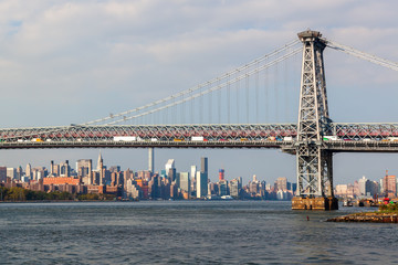 Naklejka premium Manhattan Bridge in New York City