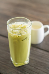 iced matcha latte