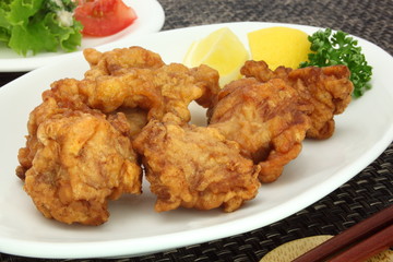 鶏肉　唐揚げ