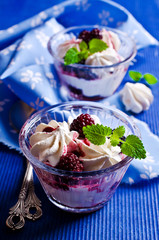 Dessert of meringue and cream