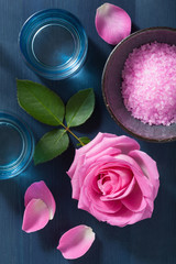 Obraz na płótnie Canvas rose flower herbal salt for spa and aromatherapy