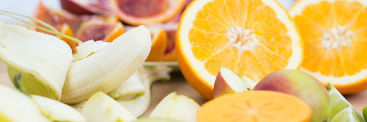 frisches aufgeschnittenes obst