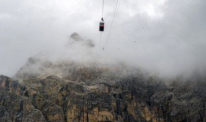 Naklejka premium Cableway, Dolomites mountain
