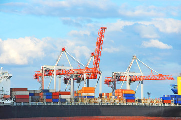 Fototapeta premium Cargo crane and ship