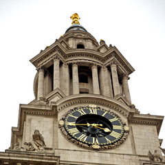 st paul cathedral in london england old construction and religio