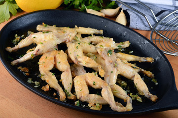 cuisses de grenouilles