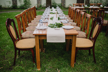 Fototapeta na wymiar served wedding table outdoors