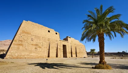 Foto op Plexiglas Egypt. Luxor. Medinet Habu - the First Pylon of the Mortuary Temple of Ramesses III © WitR