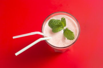 strawberry and pineapple smoothie