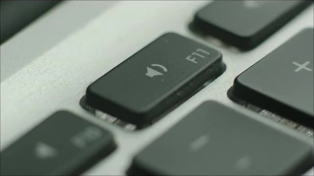 Adjusting Sound Level of the Laptop