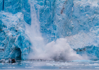 Fototapeta na wymiar Meares Glacier calving