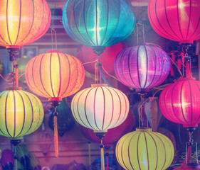 Fototapeta na wymiar Paper lanterns on the streets of old Asian town