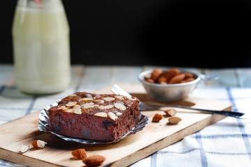 brownie almond cake