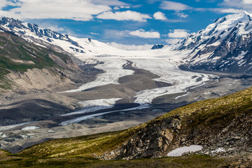 Fototapeta na wymiar Upper part of Canwell Glacier
