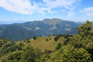 Fototapeta na wymiar panorama dal monte Bisbino (Como)
