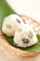 黒枝豆のおにぎり