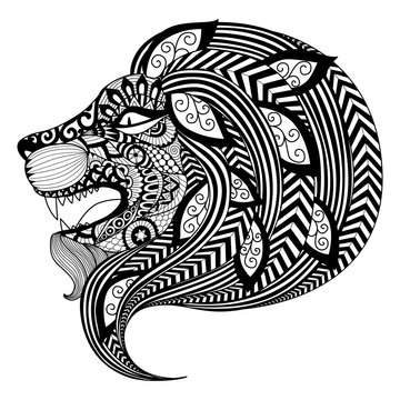 Drawing zentangle angry lion for coloring book for adult