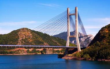Obraz premium View of cable-stayed bridge
