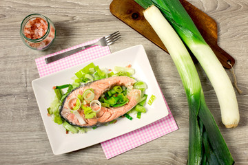 stemaed salmon  with stew leeks