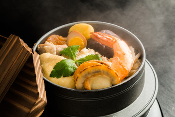 一般的な釜めし　Pot meal(kamameshi)japanese food