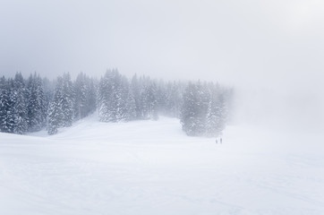 Fototapeta na wymiar Heavy Fog in the Mountains