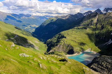 Fototapeta na wymiar Grossglockner road in Tauern Alps
