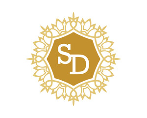 SD initial royal letter logo